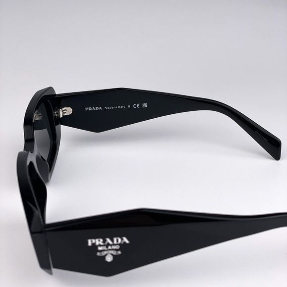 Prada PR17WS 1AB5S0 Sunglasses Black Gray Rectangle Unisex - Picture 9 of 13